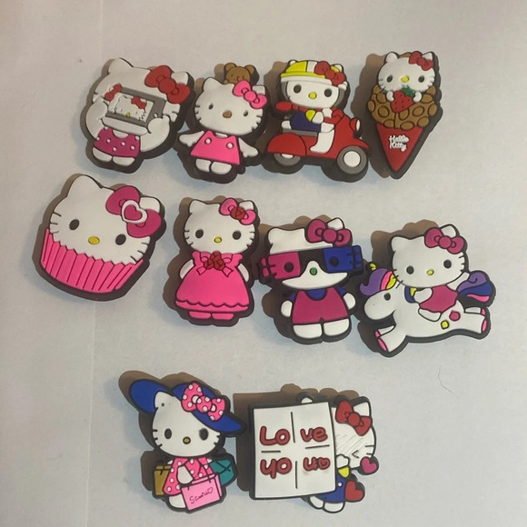 Hello Kitty, croc charms total of 10 - Picture 1 of 3